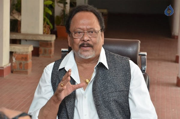 krishnam raju interview,birthday special,prabhas,bahubali  ప్రభాస్ తో లవ్ స్టోరీ తీస్తాను-కృష్ణంరాజు 